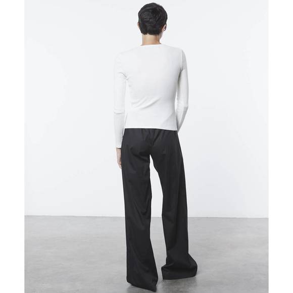 NEW ENZA COSTA scallop edge pointelle long sleeve crew top in cloud - Picture 2 of 2